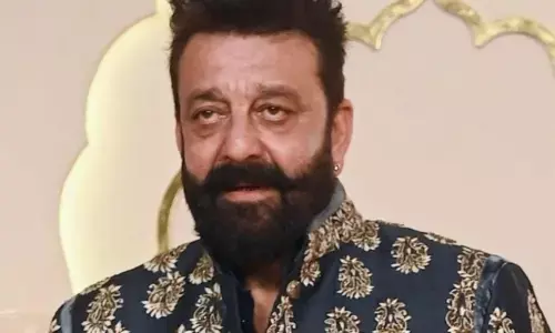 जेल में संजय दत्त के सामने उस्तरा लेकर आया डबल मर्डर का दोषी, बोले- वो मेरी गर्दन... जानिए किस्सा जेल में संजय दत्त के सामने उस्तरा लेकर आया डबल मर्डर का दोषी, बोले- वो मेरी गर्दन... जानिए किस्सा