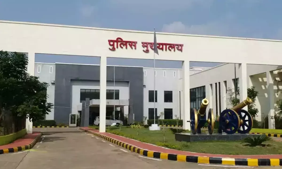 रायपुर में जल्द लागू होगा कमिश्नरी प्रणाली : डीजीपी अरुण देव गौतम ने बनाई सात आईपीएस अधिकारियों की कमेटी रायपुर में जल्द लागू होगा कमिश्नरी प्रणाली : डीजीपी अरुण देव गौतम ने बनाई सात आईपीएस अधिकारियों की कमेटी