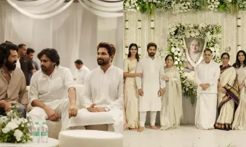 अल्लू अर्जुन और राम चरण ने दादी को दी श्रद्धांजलि। अल्लू अर्जुन और राम चरण ने दादी को दी श्रद्धांजलि।