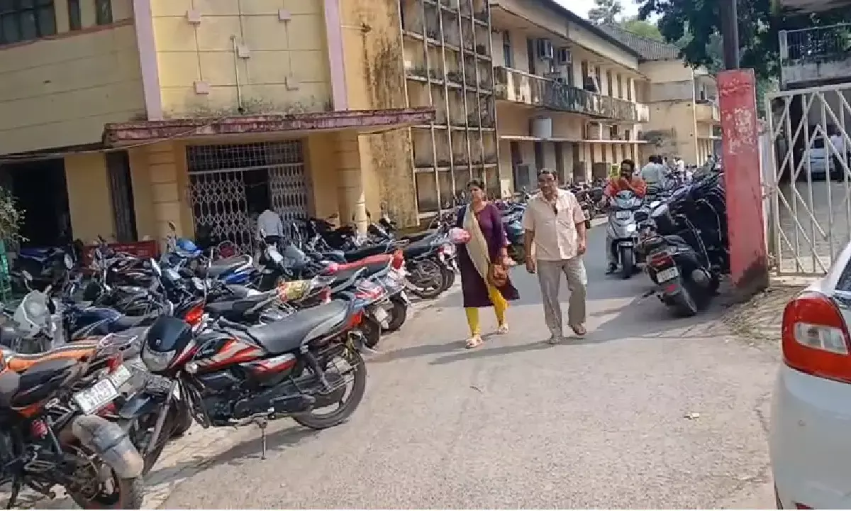 तीन रुपए के लिए पहुंचा उपभाेक्ता फोरम : चायपत्ती की कीमत पर अड़ा, बतौर हर्जाना मांगा 50 हजार, मिले दो हजार तीन रुपए के लिए पहुंचा उपभाेक्ता फोरम : चायपत्ती की कीमत पर अड़ा, बतौर हर्जाना मांगा 50 हजार, मिले दो हजार