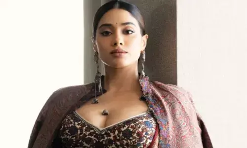 एक्ट्रेस जान्हवी कपूर का साड़ी लुक