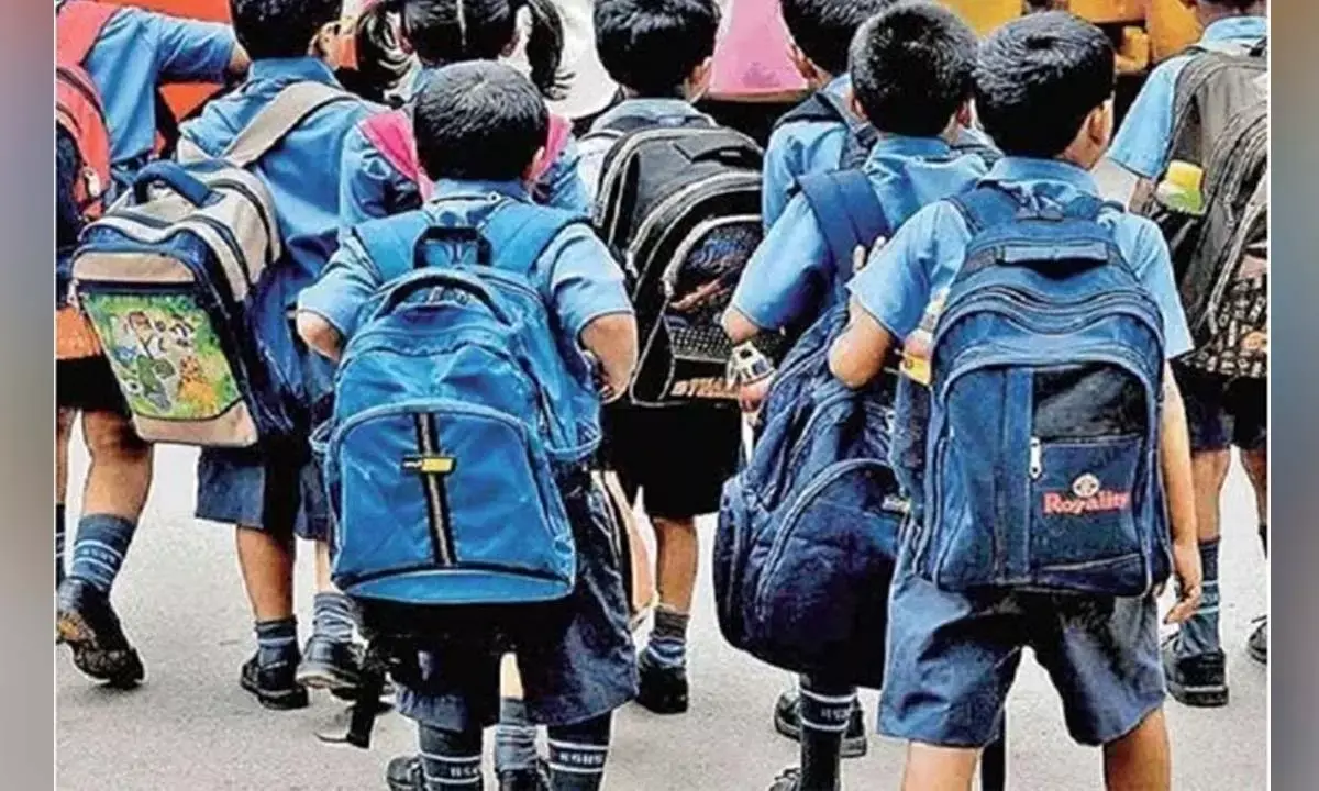 पुराने समय पर ही कक्षाएं : शनिवार को सुबह स्कूल जाएंगे नौनिहाल