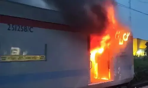 Ghaziabad Train Fire
