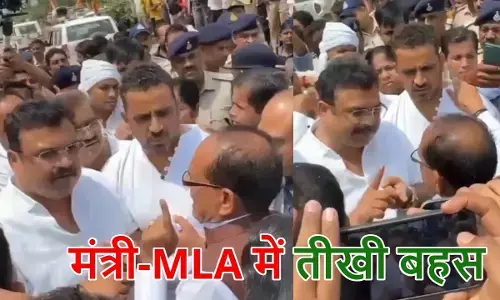 सतना में खाद संकट: विधायक ने रोका केंद्रीय मंत्री का काफिला