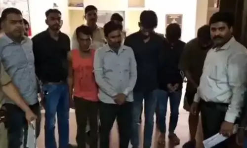 नकली नोटों का बड़ा खुलासा, उज्जैन में रिटायर्ड कमिश्नर का बेटा गिरफ्तार