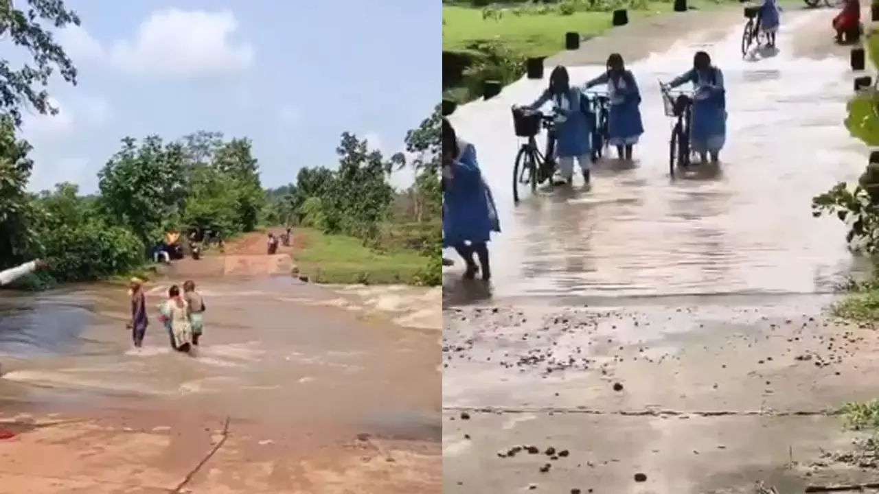 उफनते पुल को पार कर रहे स्कूली छात्र और ग्रामीण उफनते पुल को पार कर रहे स्कूली छात्र और ग्रामीण