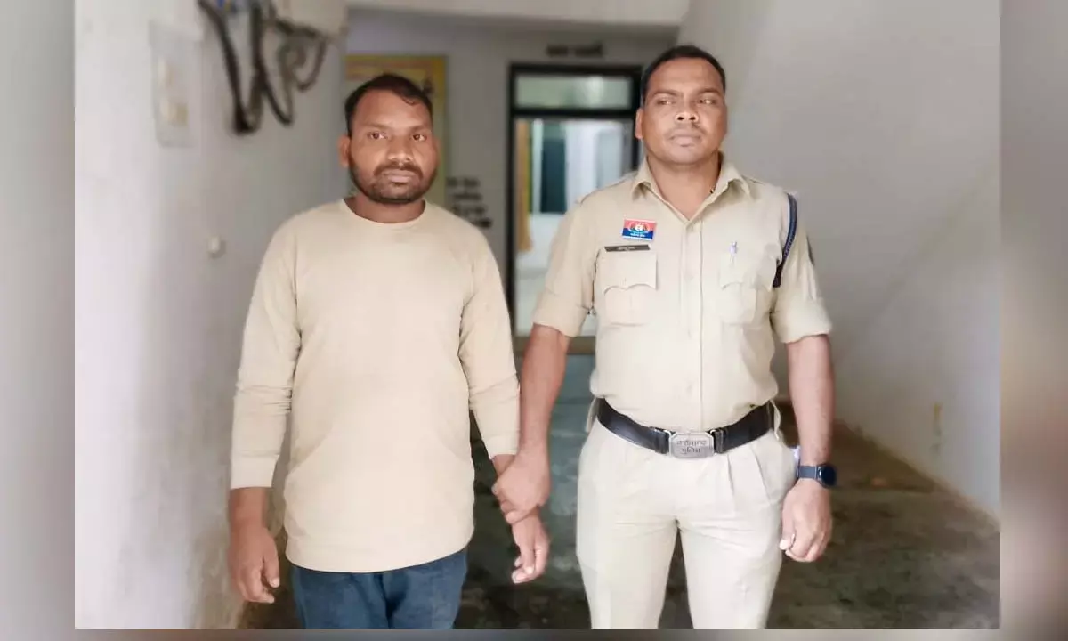 विधवा से दुष्कर्म का आरोपी गिरफ्तार : पति की मौत के बाद शादी का झांसा देकर करता रहा शोषण, गर्भवती हुई तो मुकरा