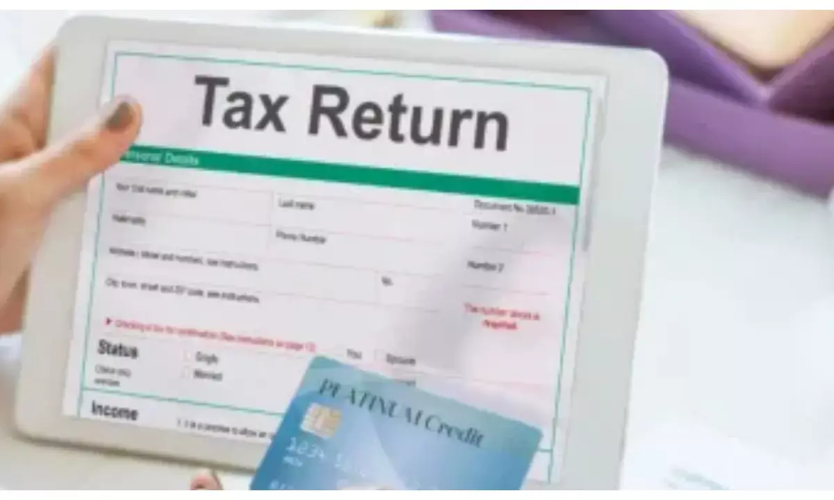 आईटीआर डेडलाइन बढ़ाई: रिटर्न फाइल करते समय इन बातों का रखें ध्यान।