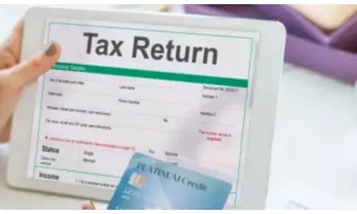 आईटीआर डेडलाइन बढ़ाई: रिटर्न फाइल करते समय इन बातों का रखें ध्यान।