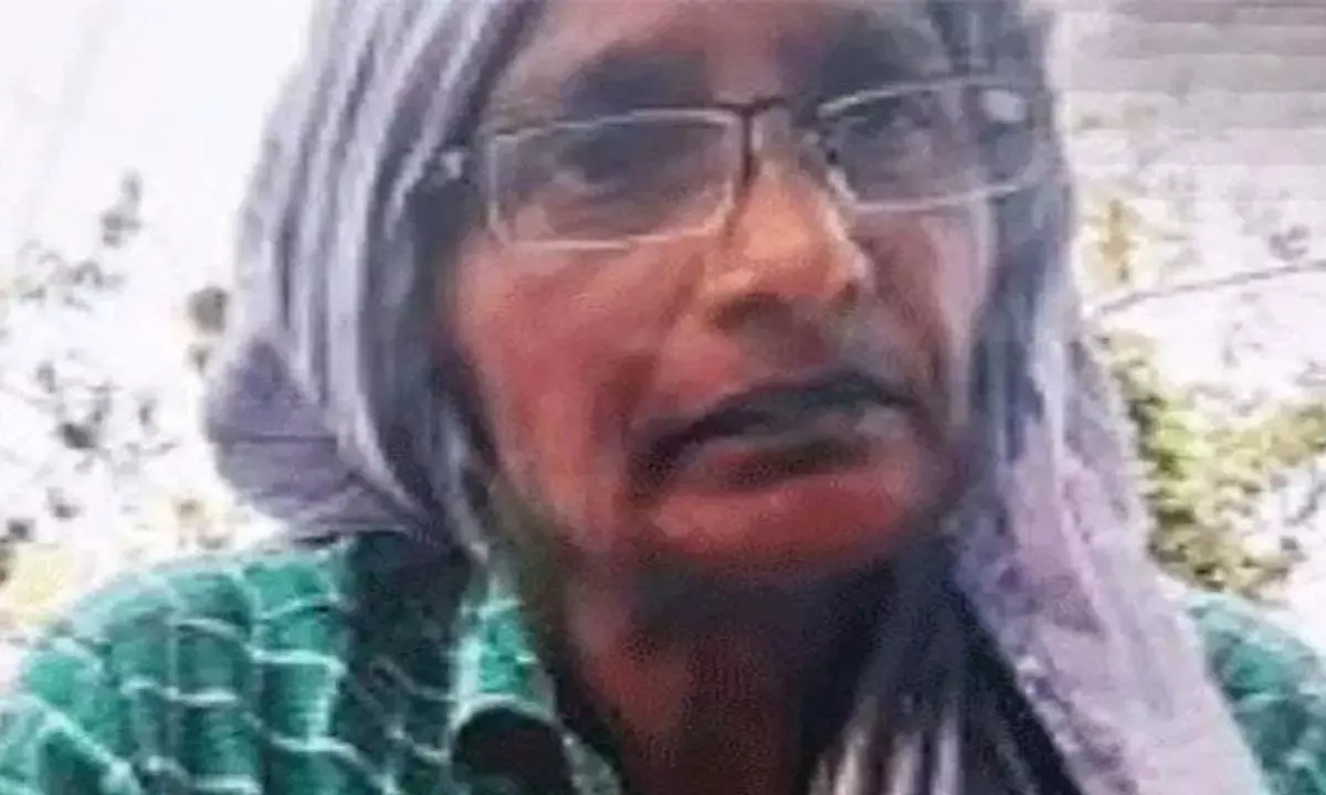 नक्सली सुजाता ने किया आत्मसमर्पण नक्सली सुजाता ने किया आत्मसमर्पण