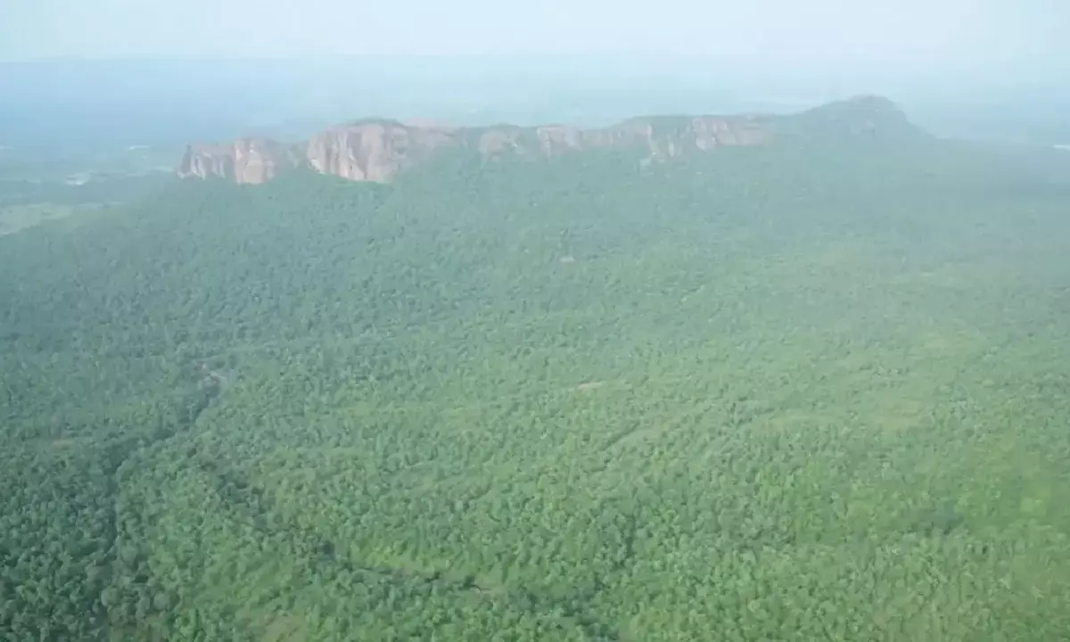 कर्रेगुट्टा में खुलेगा CRPF War Fare Training School : नक्सल मोर्चे पर लड़ने में मिलेगी मदद, केंद्र ने दी मंजूरी कर्रेगुट्टा में खुलेगा CRPF War Fare Training School : नक्सल मोर्चे पर लड़ने में मिलेगी मदद, केंद्र ने दी मंजूरी