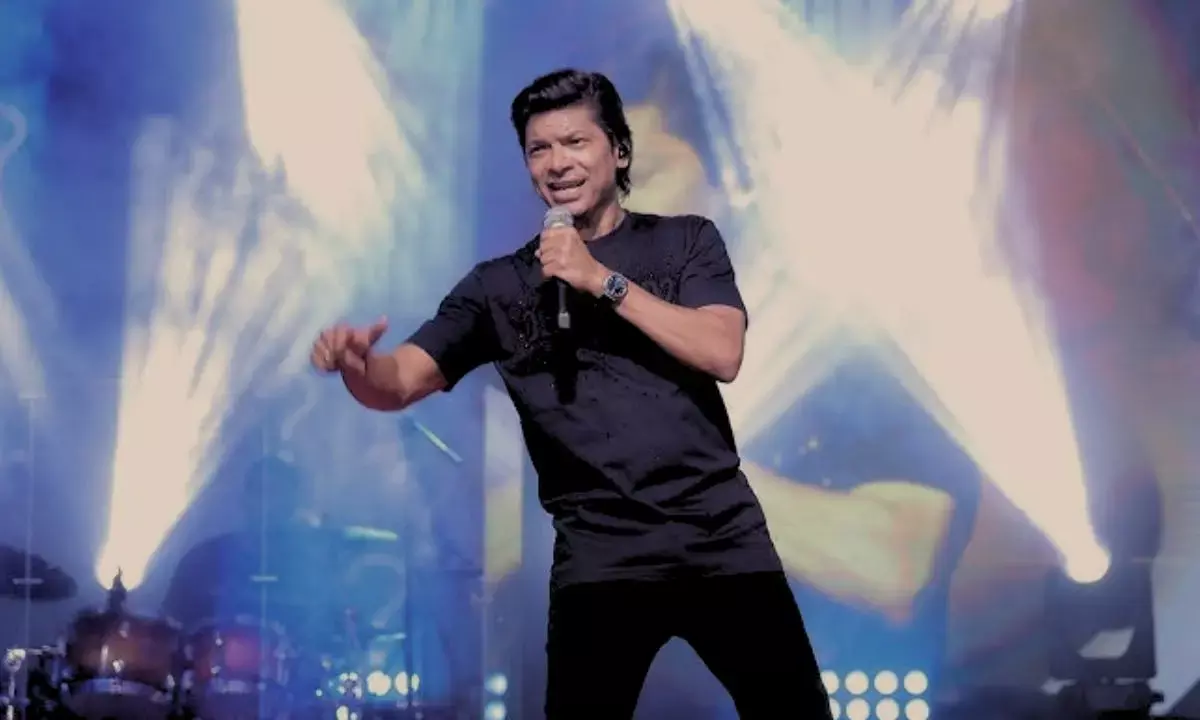 Singer Shaan Live Concert