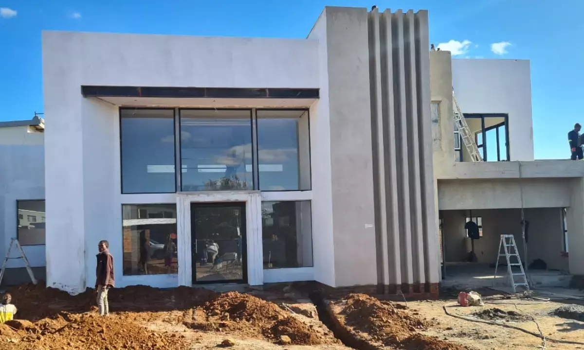 रियल इस्टेट: GST में बदलाव से घर बनाना आसान, सीमेंट-ईंट और सरिया सस्ता; जानें कितनी होगी बचत?