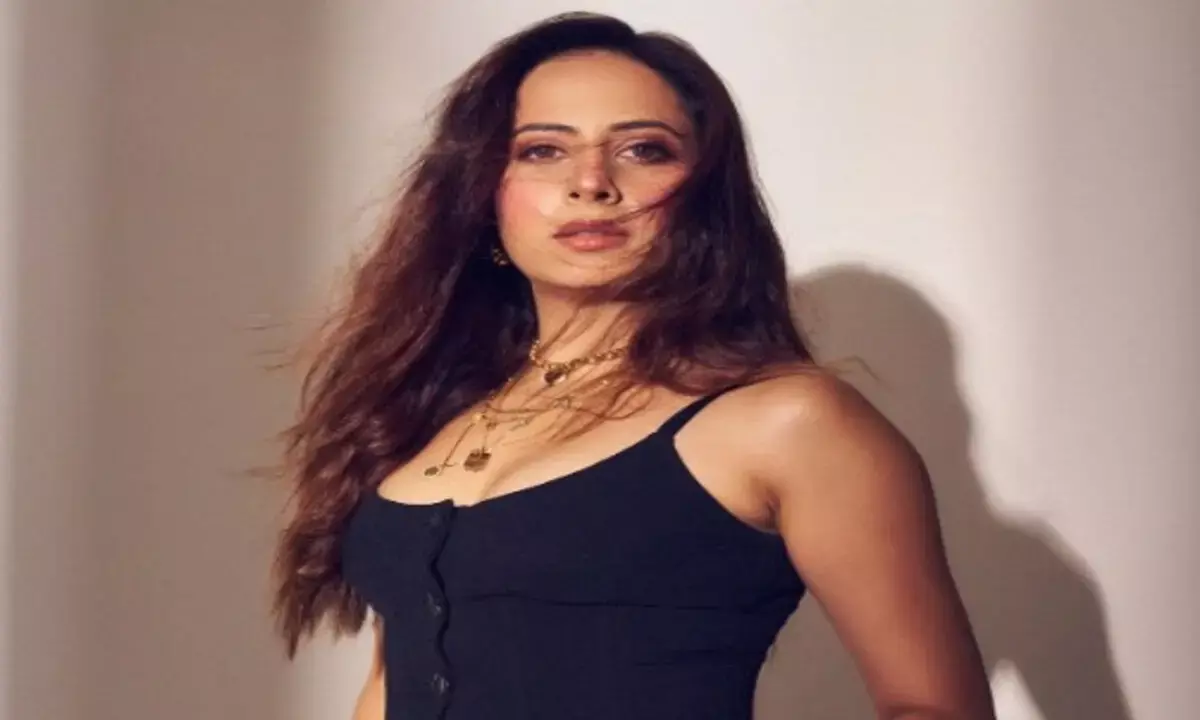 एक्ट्रेस सरगुन मेहता का स्टालिश लुक