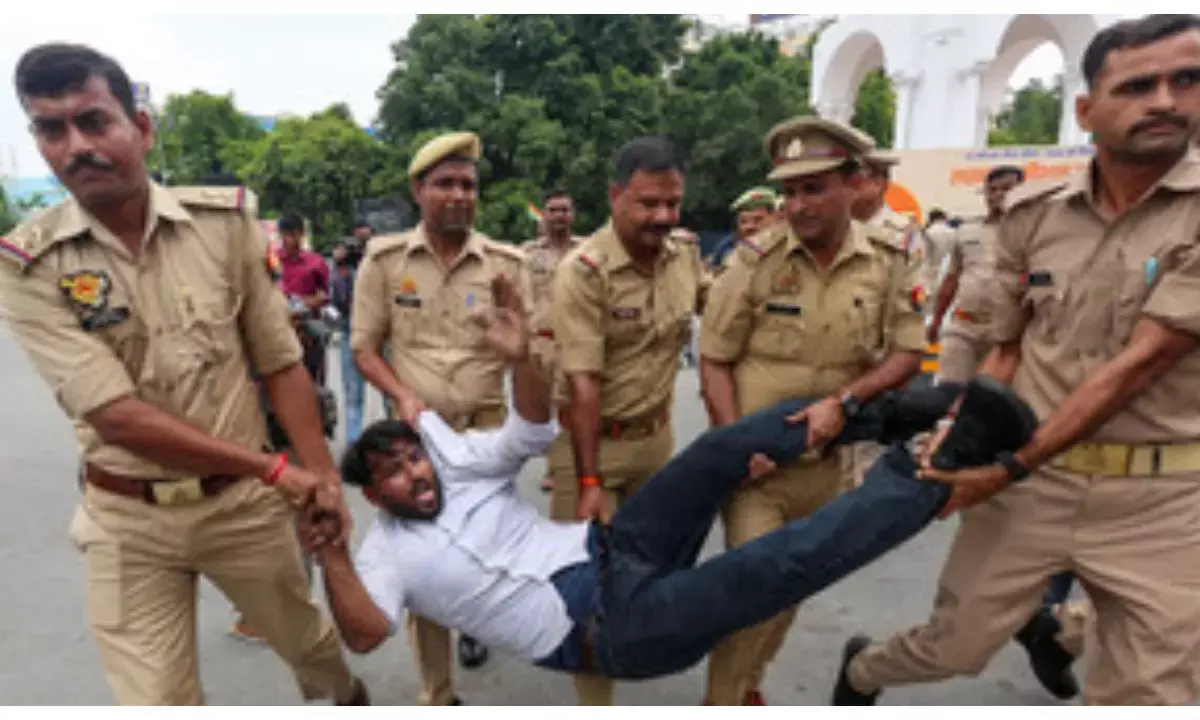 India Pakistan Match Protest Lucknow