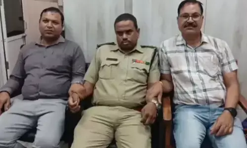 Indore Lokayukta Trap 2025