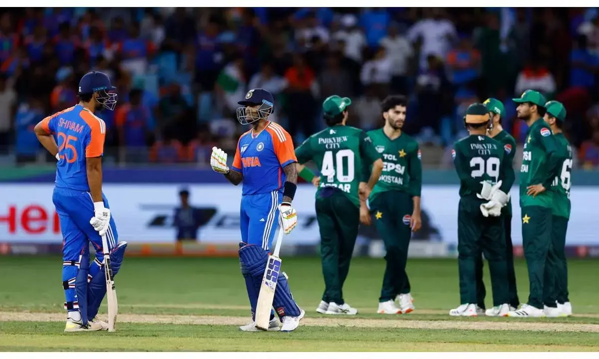 पाकिस्तान से गहराते विवाद के बीच भारत ने उठाया बड़ा कदम, 2 दिन बाद ओमान से मैच पाकिस्तान से गहराते विवाद के बीच भारत ने उठाया बड़ा कदम, 2 दिन बाद ओमान से मैच