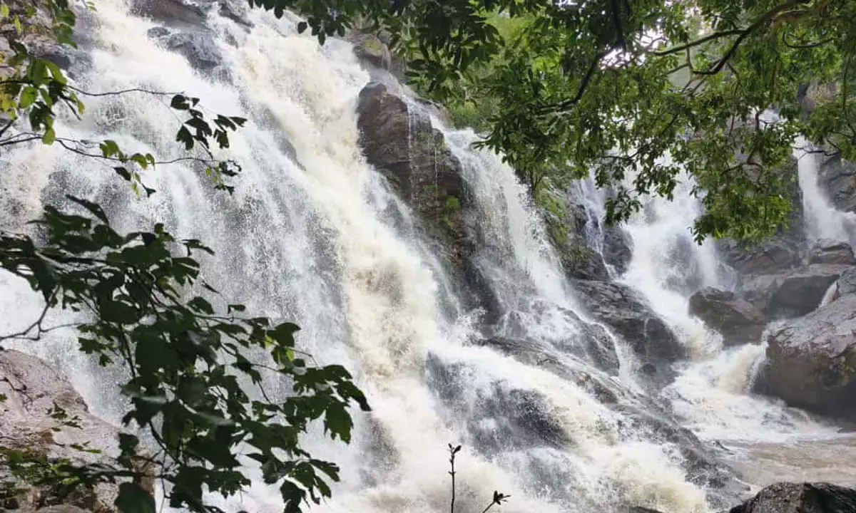 कुरूष वाटरफाॅल