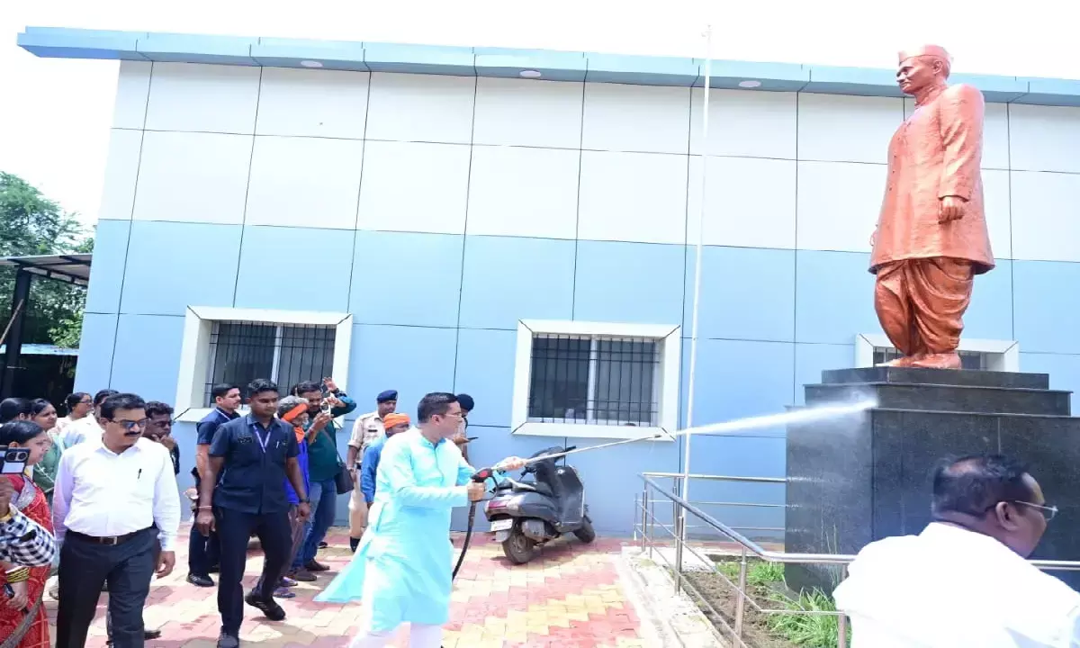 पीएम मोदी का जन्मदिवस : MLA रिकेश सेन ने अपनी टीम के साथ की सफाई, बोले- स्वच्छता को आदत और संस्कार बनाएं