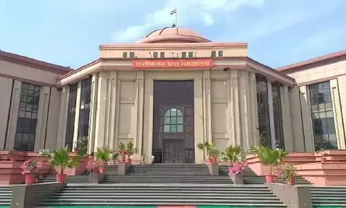 शिक्षा सचिव को हाईकोर्ट ने लगाई फटकार : गैर हजारी पर नाराजगी जताते हुए बोले- शपथ पत्र में पेश करें जवाब