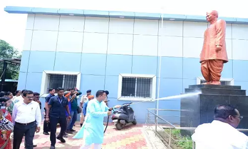 पीएम मोदी का जन्मदिवस : MLA रिकेश सेन ने अपनी टीम के साथ की सफाई, बोले- स्वच्छता को आदत और संस्कार बनाएं