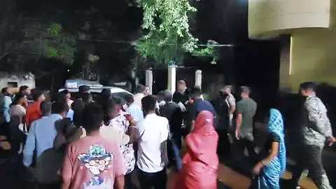 लोगों ने रुद्री थाने का किया घेराव