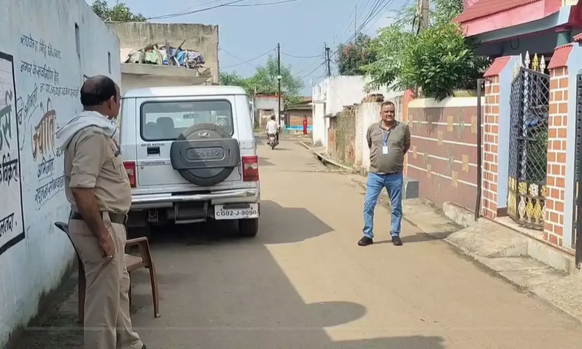 EOW की रेड