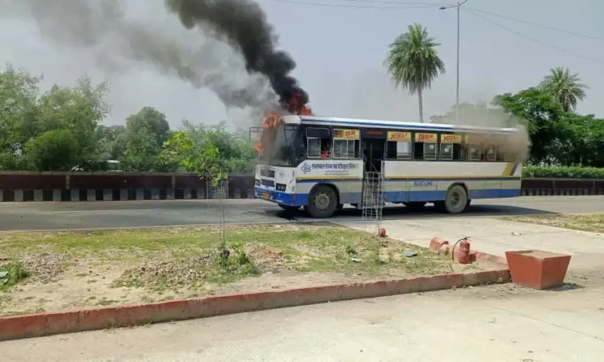 Kota Roadways bus fire