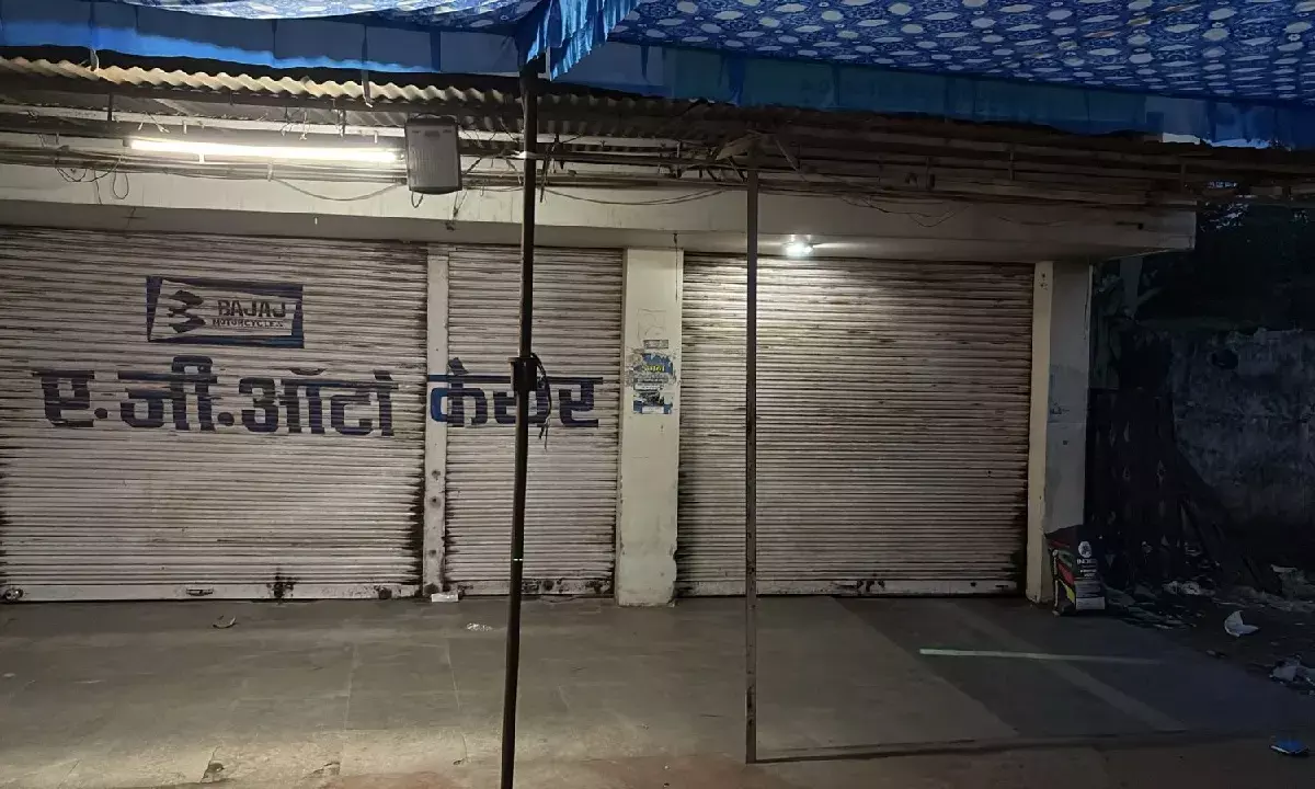 बजाज शो रूम में चोरी : ताला तोड़कर अंदर घुसे चोर, फिर नई पल्सर लेकर हुए रफूचक्कर