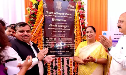Delhi CM Rekha Gupta laid foundation stone of DTC bus depot in Hari Nagar
