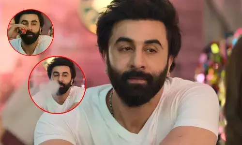 बैन सिगरेट पीने पर रणबीर कपूर के खिलाफ दर्ज होगा केस, द बैड्स ऑफ बॉलीवुड को लेकर है विवाद