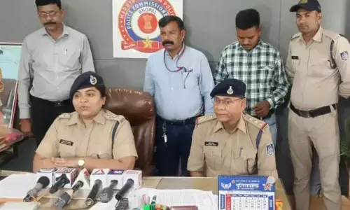 bhopal-jhapatmar-giroh-2-nabalig-giraftaar-10-lakh-mal-baramad