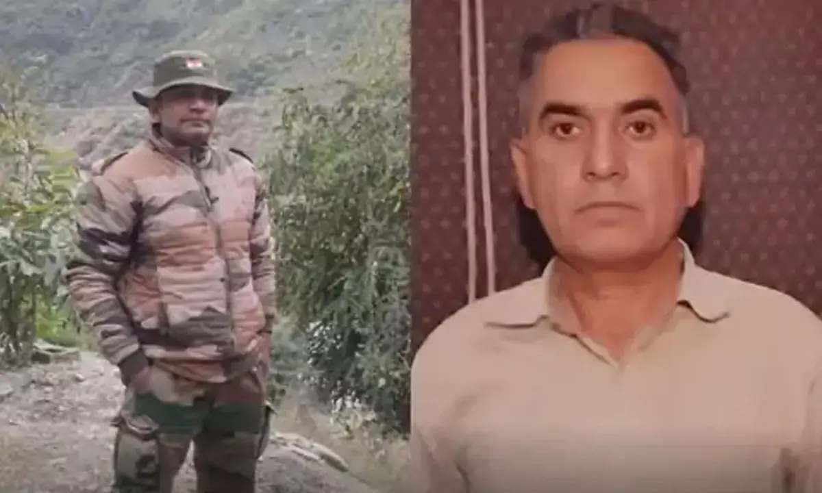 शहीद बेटे की प्रतिमा खंडित होने से टूटा पिता, सदमे में गई जान