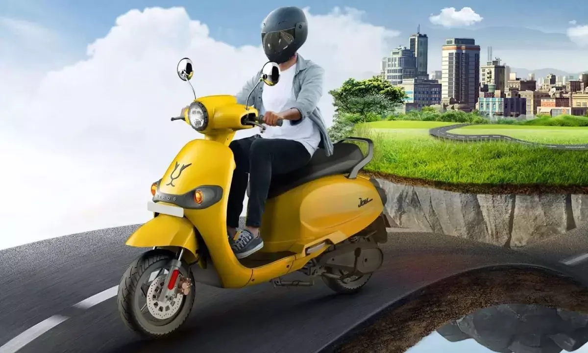 इलेक्ट्रिक स्कूटर और मोटरसाइकिल खरीदने का बढ़िया मौका, पूरे 50% का डिस्काउंट