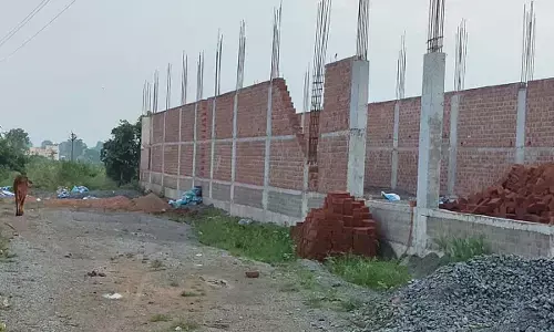 भू-माफ़ियाओं का खेल उजागर