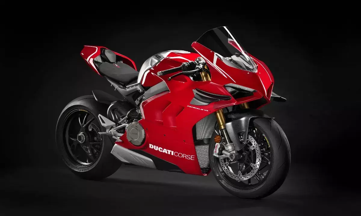 ducati-panigale-v4-r-coming-to-india-in-2026 check details