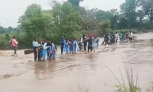 स्कूली बच्चे