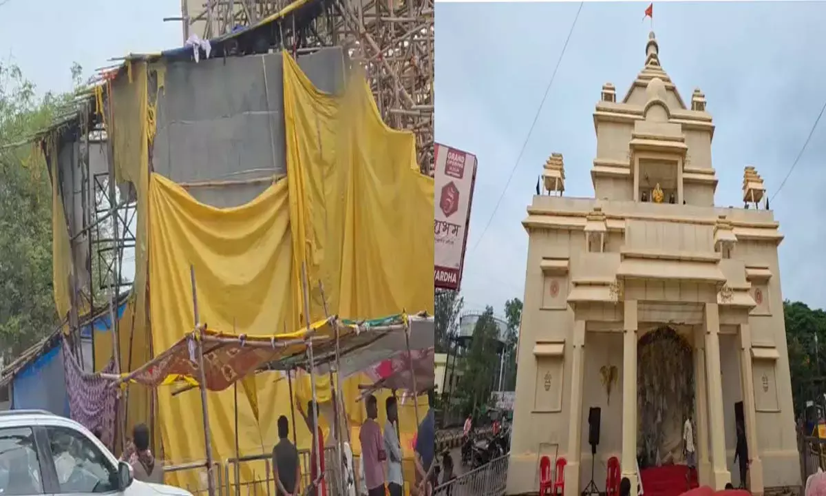 दुर्गा पंडाल में लगी आग : पीछे का हिस्सा जलकर खाक, प्रतिमा भी हुई खंडित