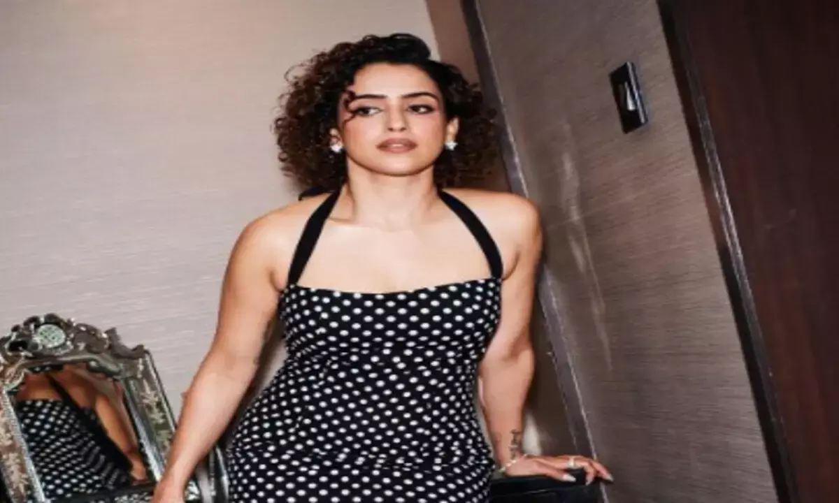 सान्या मल्होत्रा का स्टाइलिश लुक