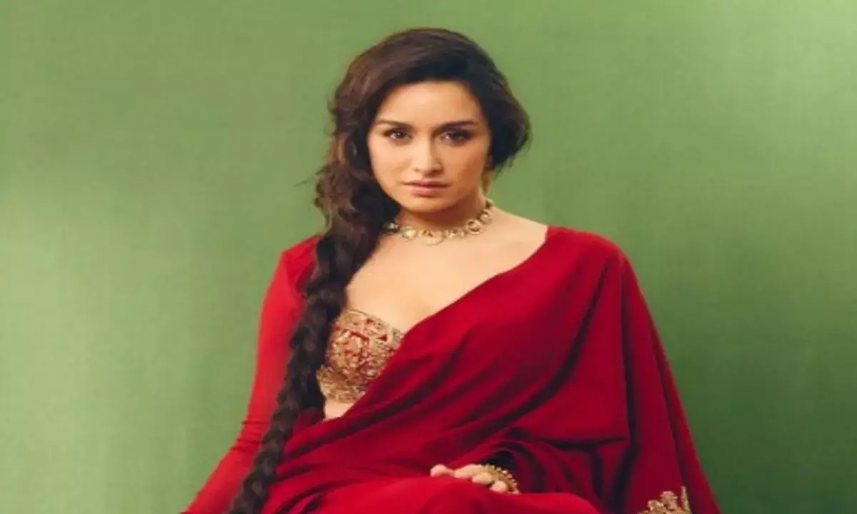 एक्ट्रेस श्रद्धा कपूर का ट्रेडिशनल लुक