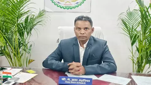 एक ही स्कूल में 21 शिक्षक लापरवाह एक ही स्कूल में 21 शिक्षक लापरवाह