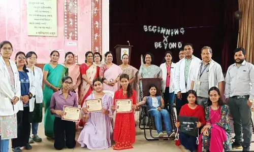 17 छात्राओं ने किया रक्तदान