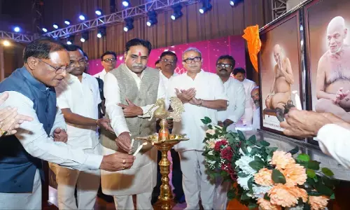 मैत्री महोत्सव में शामिल हुए CM साय : बोले- जैन समाज के तीर्थंकरों ने दुनिया को दिया वसुधैव कुटुम्बकम का संदेश मैत्री महोत्सव में शामिल हुए CM साय : बोले- जैन समाज के तीर्थंकरों ने दुनिया को दिया वसुधैव कुटुम्बकम का संदेश