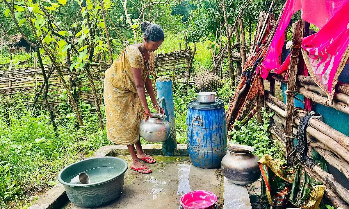 बस्तर में खुशहाली की नई तस्वीर : सुकमा जिला मुख्यालय से 95 किमी दूर अचकट गांव में घर-घर पहुंचा शुद्ध पेयजल