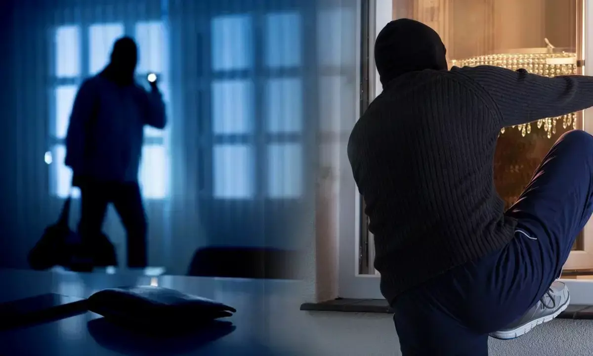 Theft in IAS and IPS Officer House