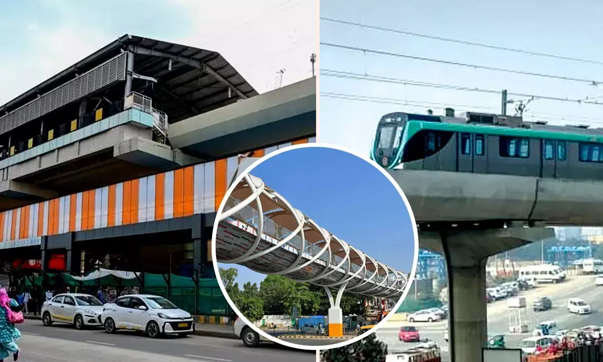 Noida and Delhi metro Connecting Skywalk