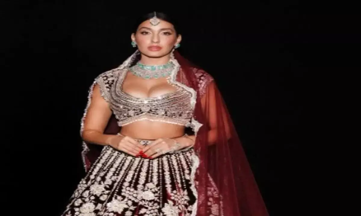 एक्ट्रेस नोरा फतेही का ट्रेडिशनल लुक