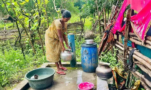 बस्तर में खुशहाली की नई तस्वीर : सुकमा जिला मुख्यालय से 95 किमी दूर अचकट गांव में घर-घर पहुंचा शुद्ध पेयजल बस्तर में खुशहाली की नई तस्वीर : सुकमा जिला मुख्यालय से 95 किमी दूर अचकट गांव में घर-घर पहुंचा शुद्ध पेयजल