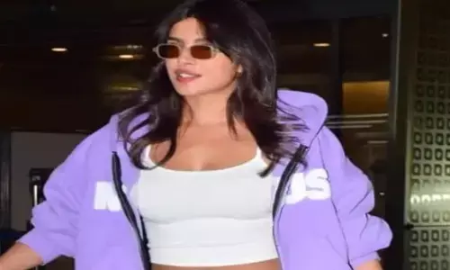 एक्ट्रेस प्रियंका चोपड़ा का कूल लुक