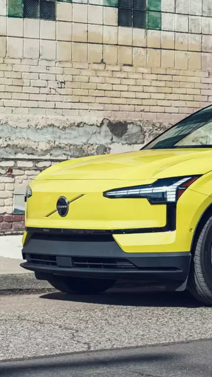 भारत में लॉन्च हुई वोल्वो EX30 इलेक्ट्रिक SUV, देखें दमदार रेंज और फीचर्स